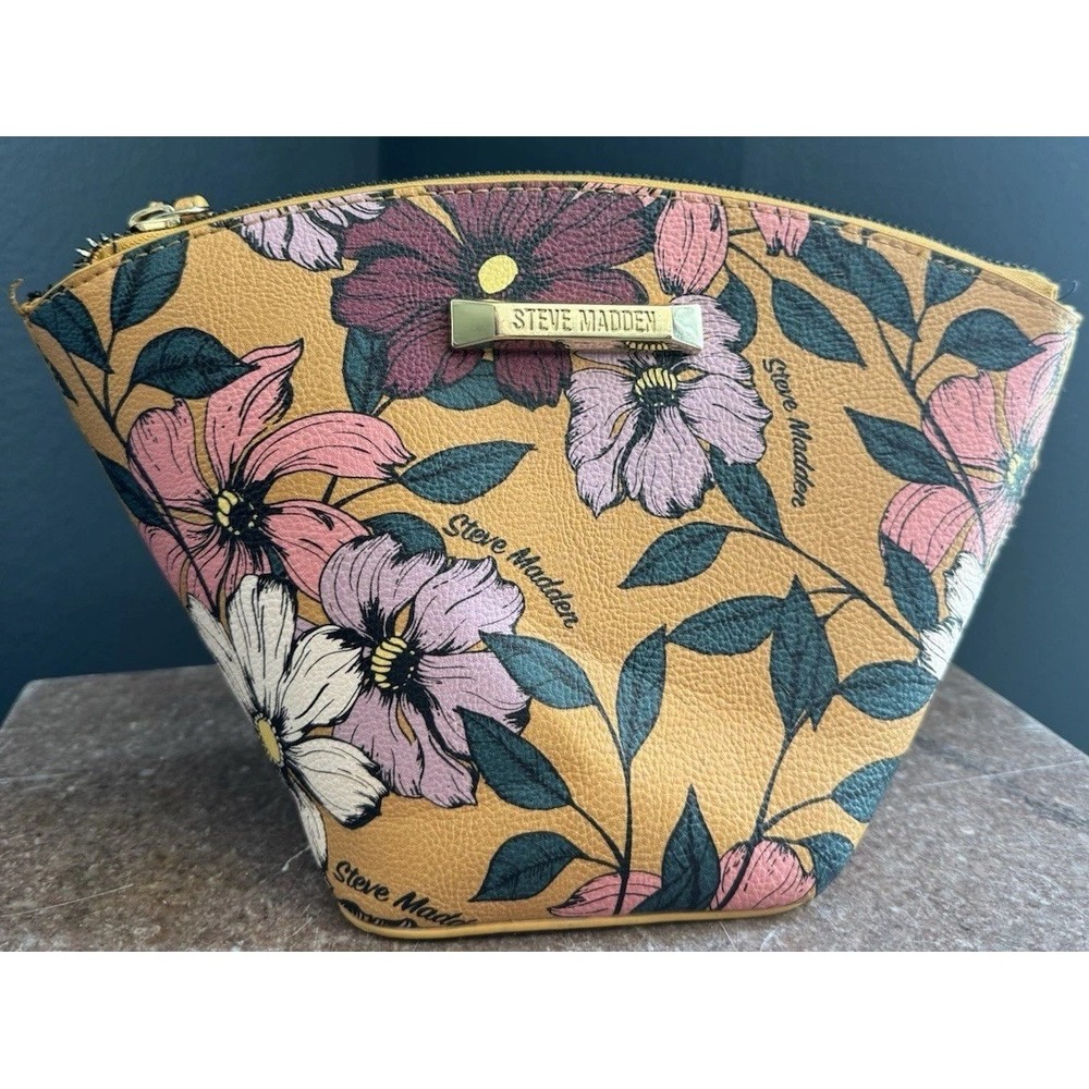 Steve Madden Floral Clutch Makeup Bag‎